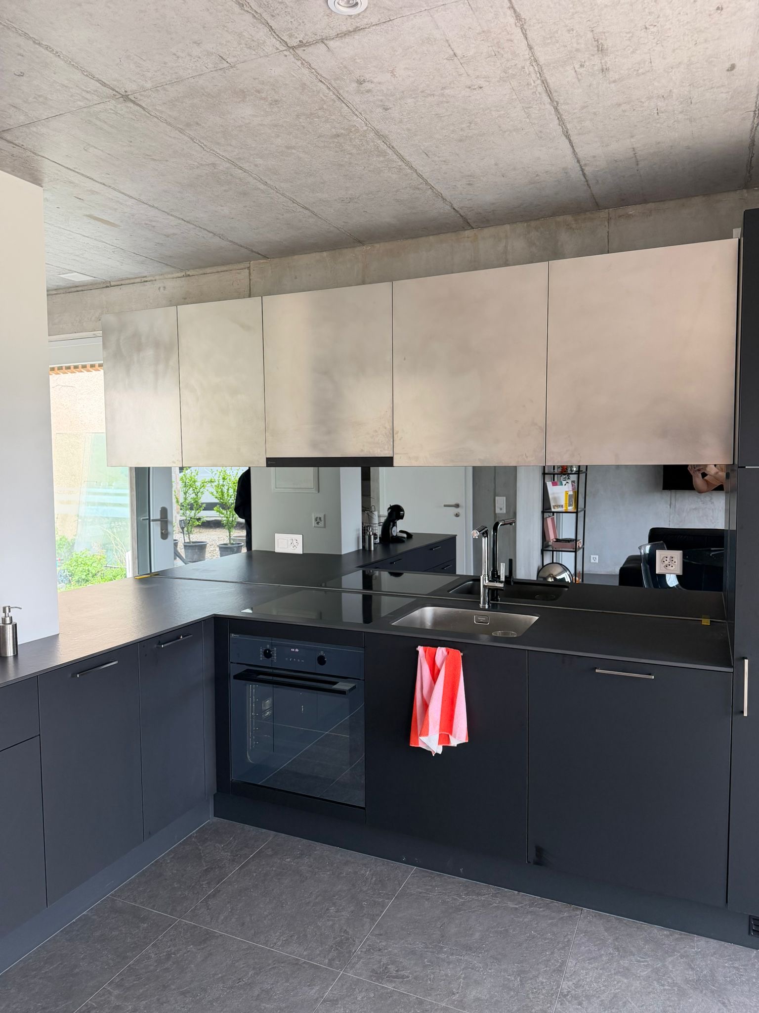 Cuisine contemporaine minimaliste