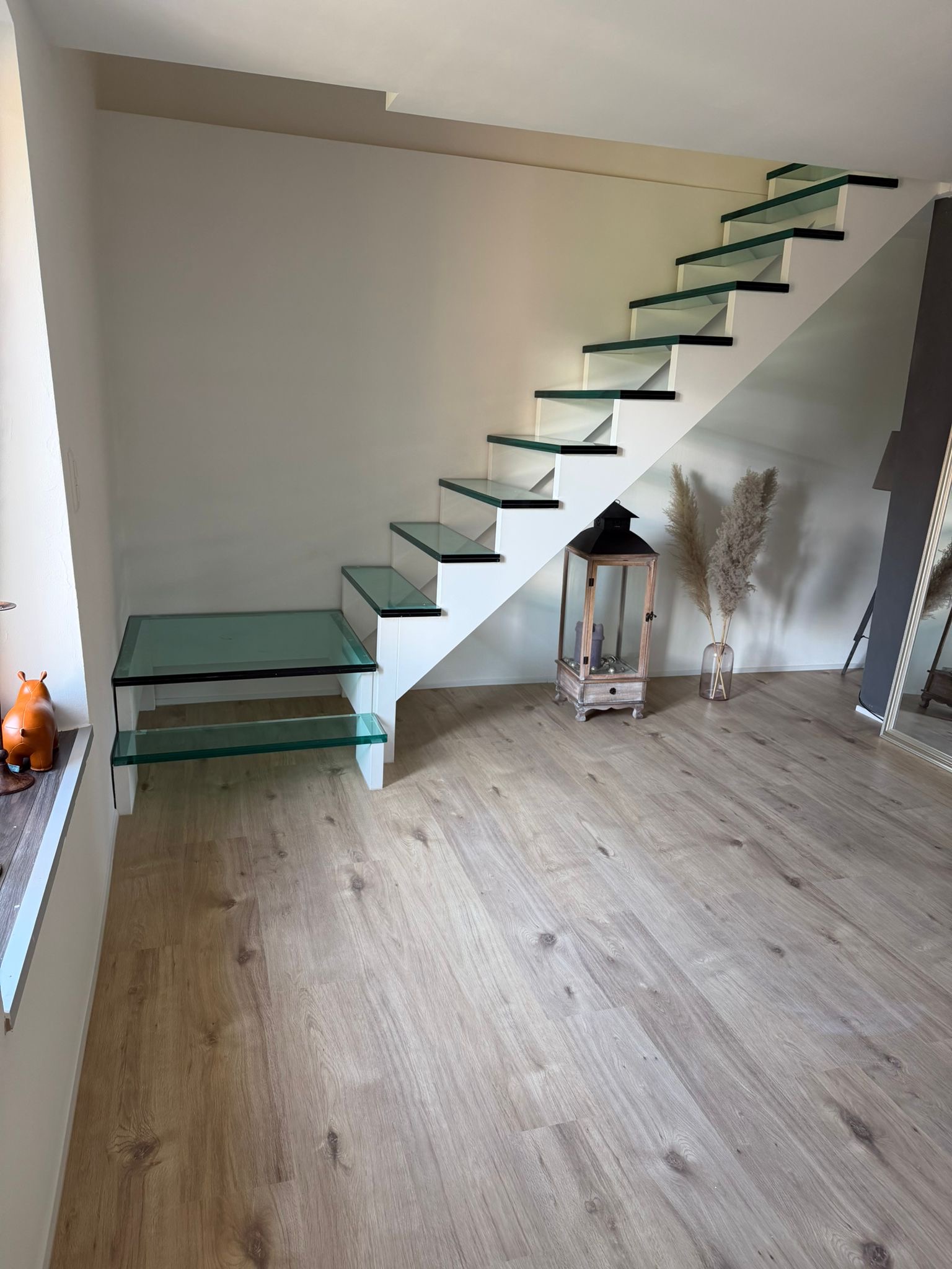 Escalier en verre contemporain